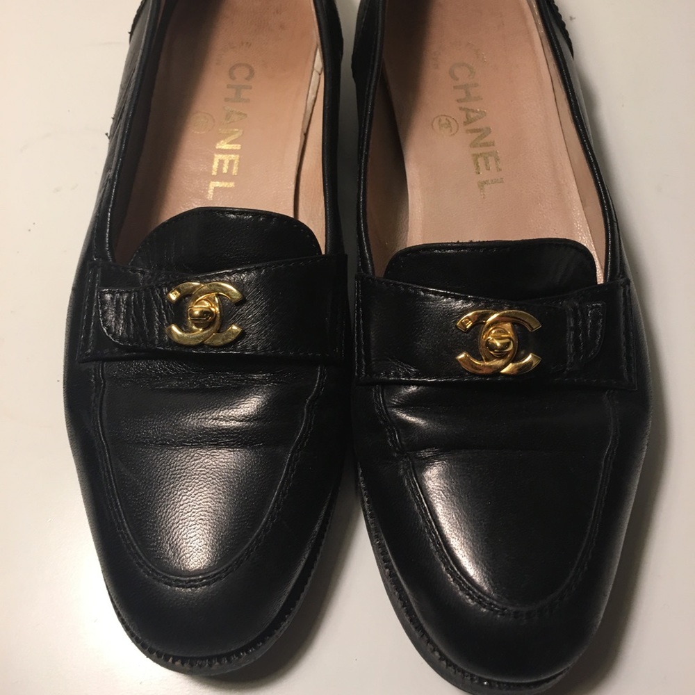 CHANEL black leather loafers